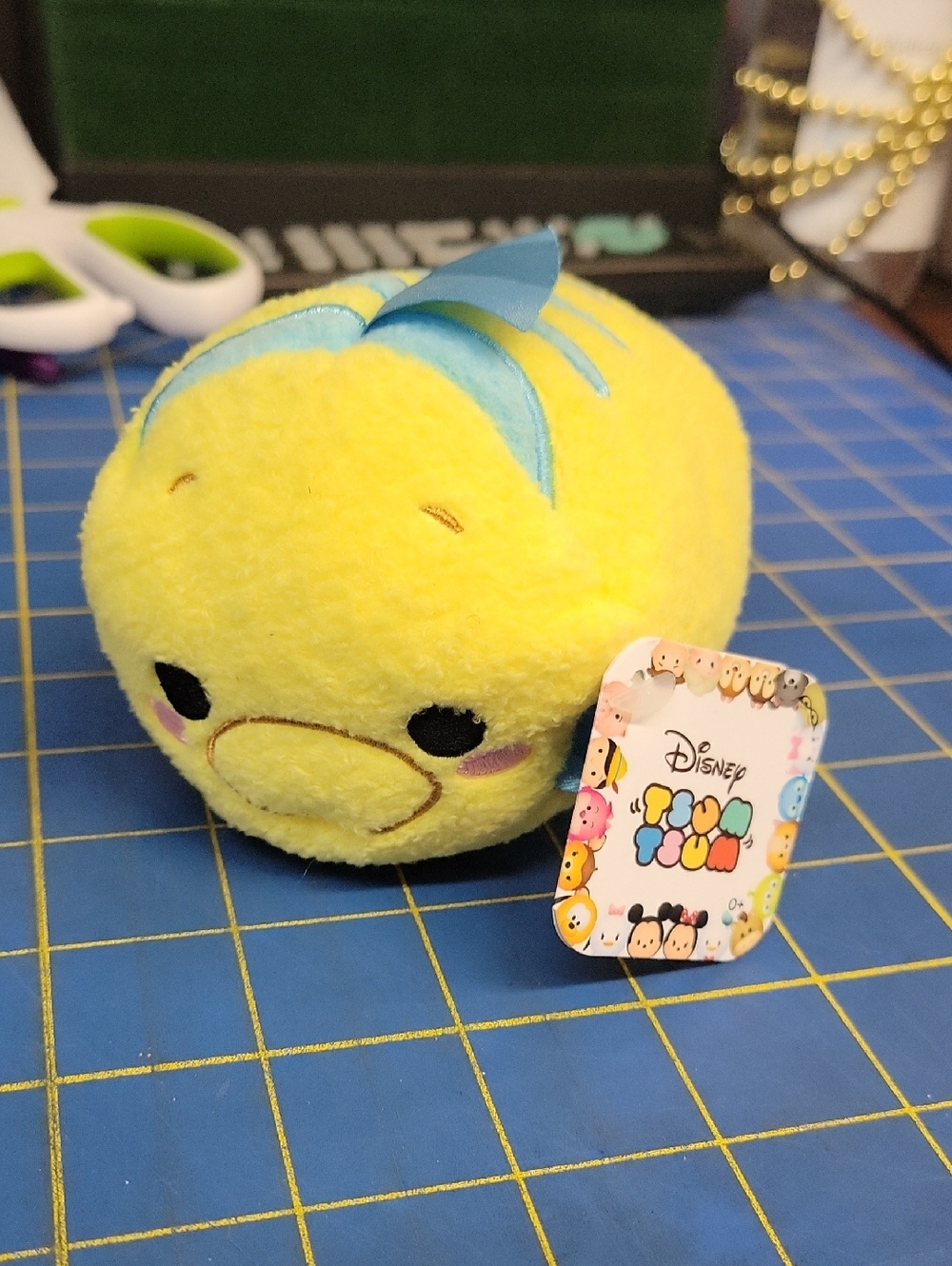Disney Yellow & Blue Mini Plush Duck Tsum Tsum NWT